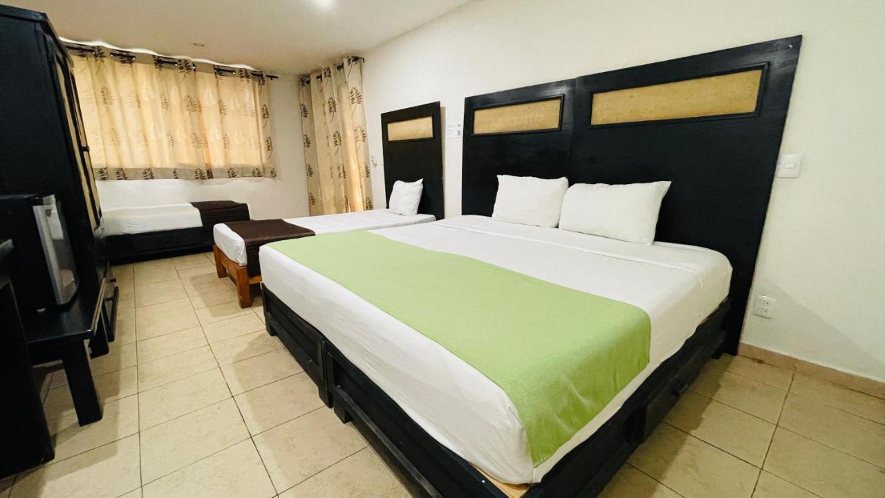 Hotel B&B - 5Th Avenue Πλάγια Ντελ Κάρμεν Εξωτερικό φωτογραφία