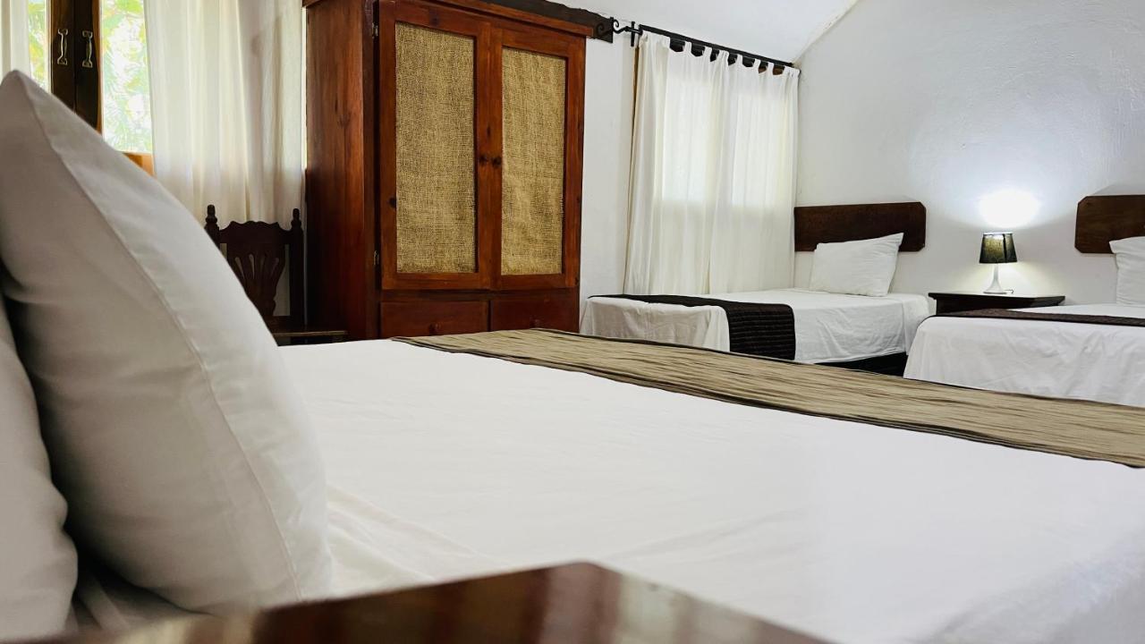 Hotel B&B - 5Th Avenue Πλάγια Ντελ Κάρμεν Εξωτερικό φωτογραφία A bedroom at the hotel