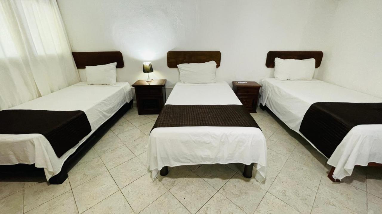 Hotel B&B - 5Th Avenue Πλάγια Ντελ Κάρμεν Εξωτερικό φωτογραφία A room at the hotel
